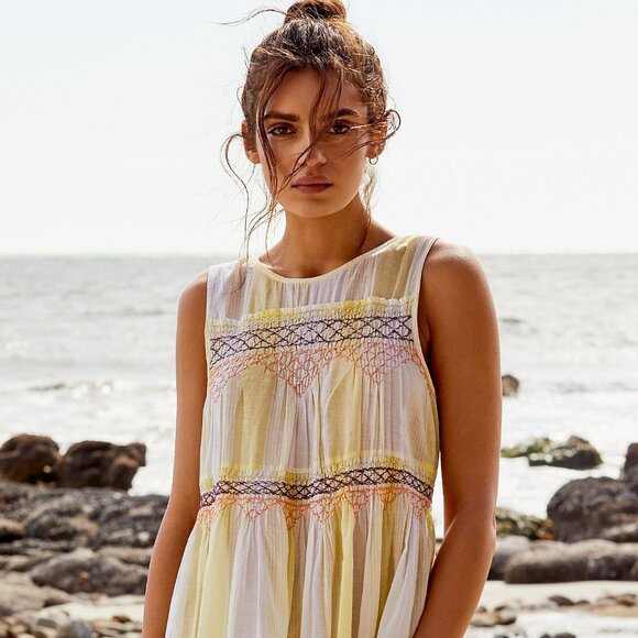 Free People Surf City Smocked Mini Dress Adorable New NWOT - Picture 3 of 6